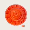 en tallrik i röd melerand färg design av lena linderholm kollektion enfärgad